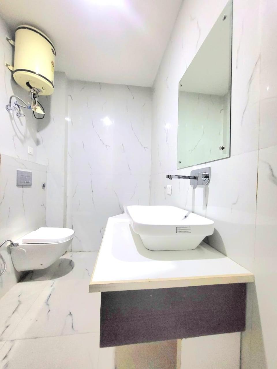 Hotel Qubic Stay By Igi Airport New Delhi Exterior photo