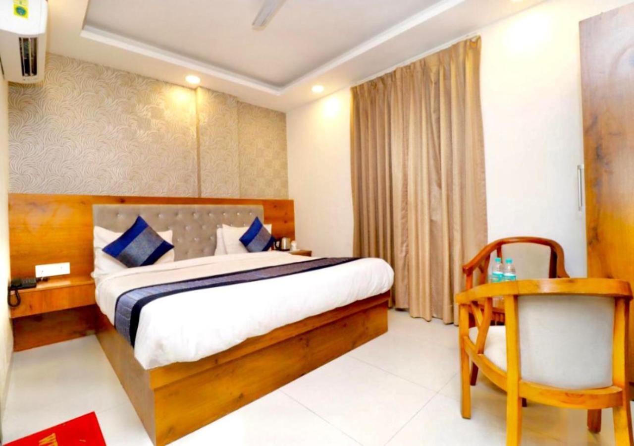 Hotel Qubic Stay By Igi Airport New Delhi Exterior photo